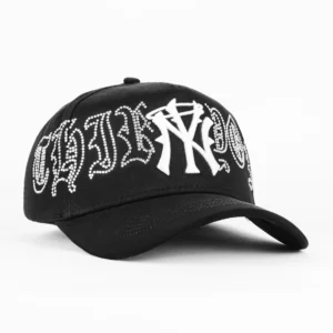 31 Hats Crystals Black/White